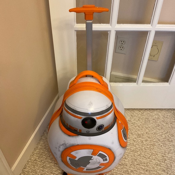 Star Wars BB8 Luggage - Picture 3 of 6
